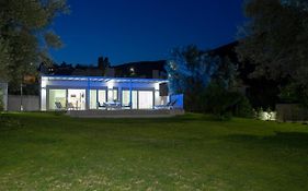 Averto Villas With Private Pool