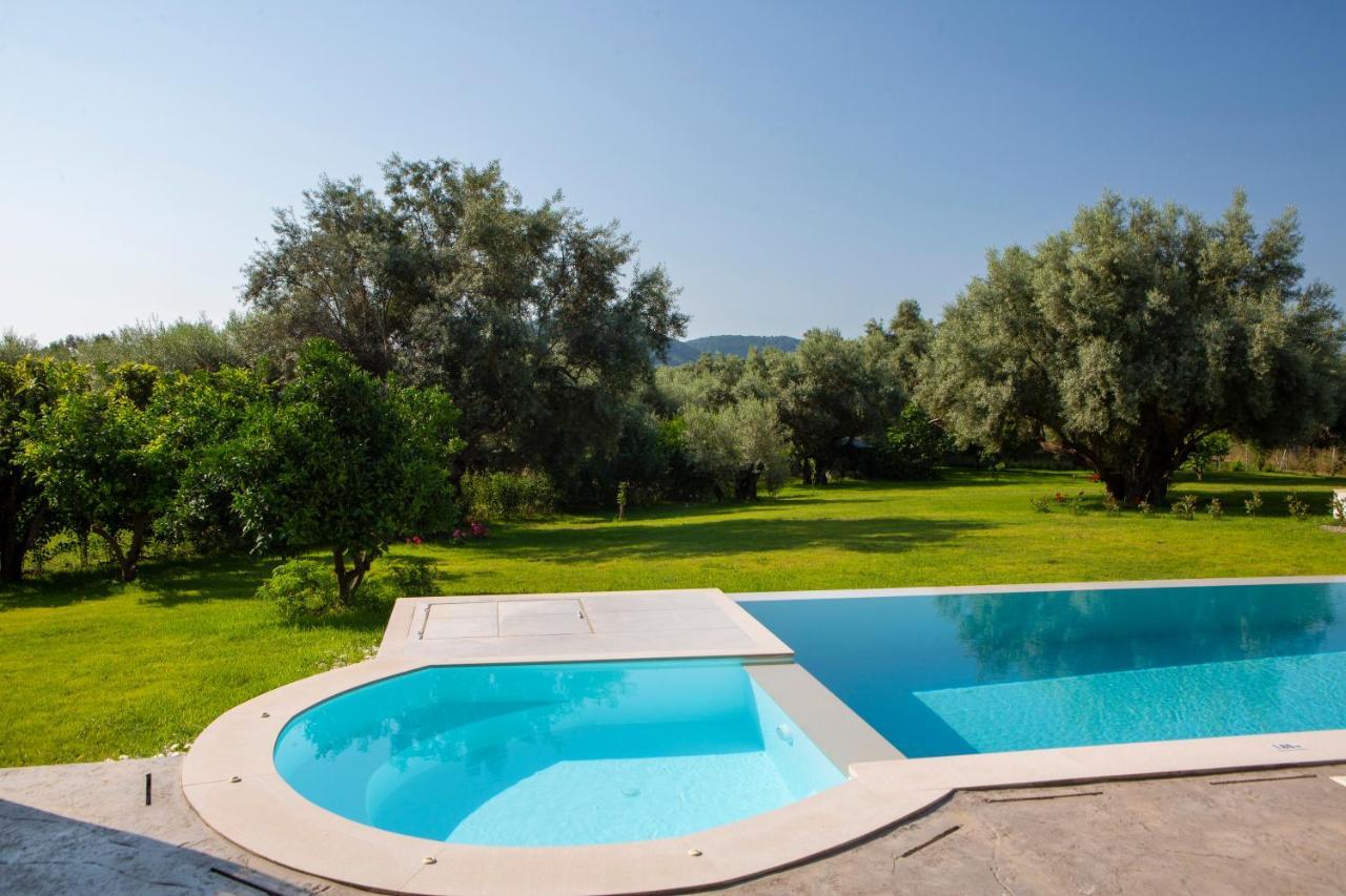 Averto Villas With Private Pool Nidrí Kültér fotó