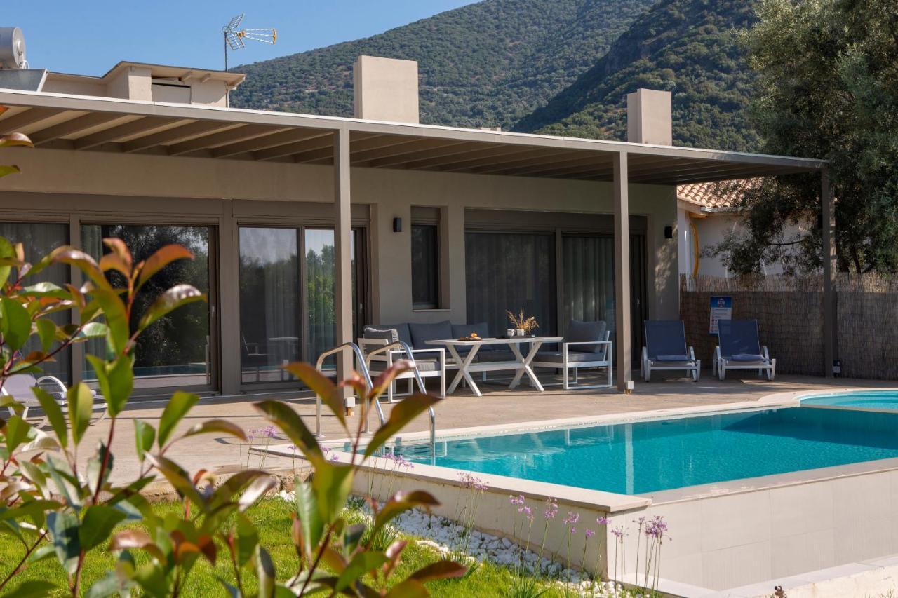 Averto Villas With Private Pool Nidrí Kültér fotó