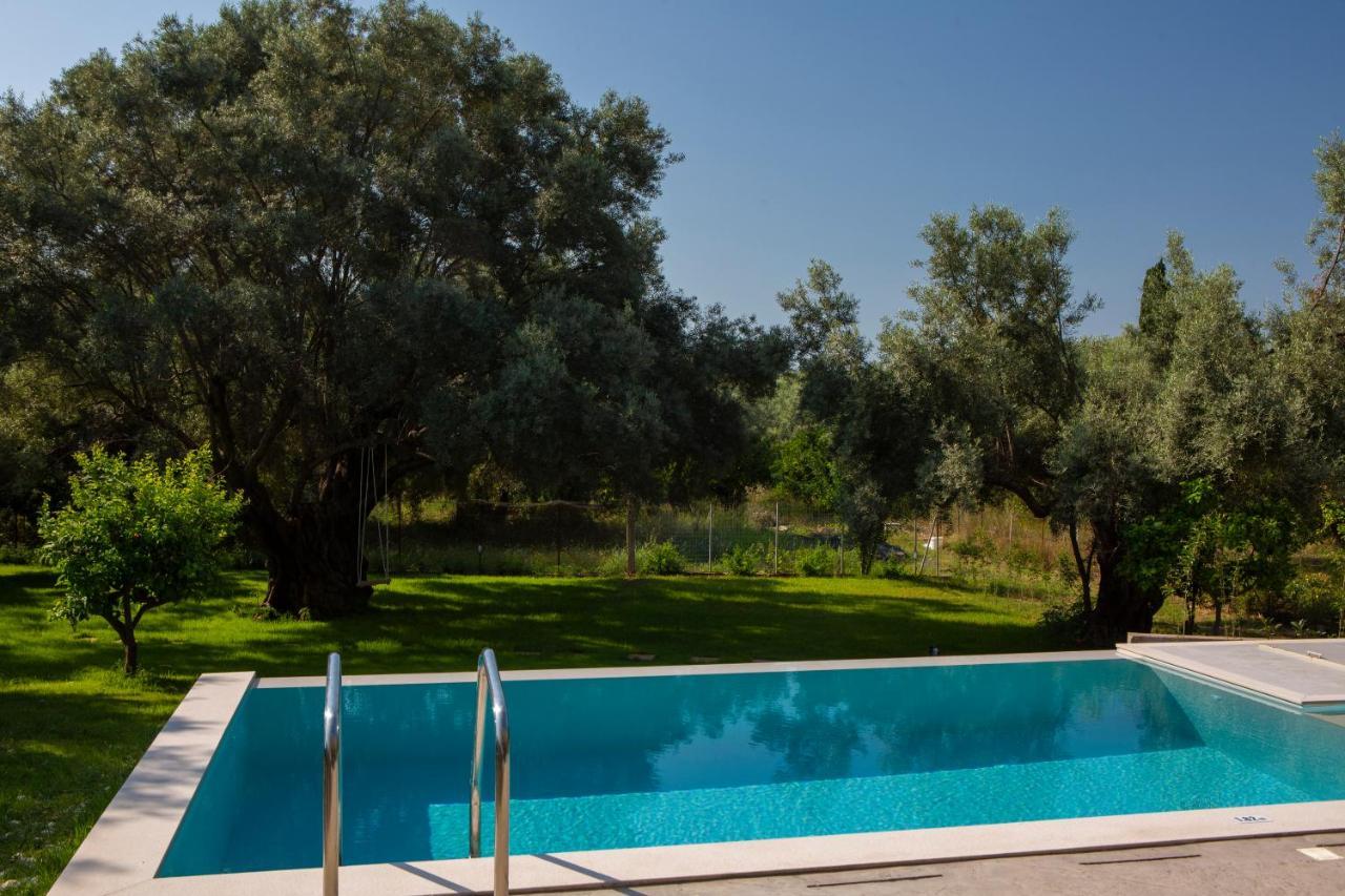 Averto Villas With Private Pool Nidrí Kültér fotó
