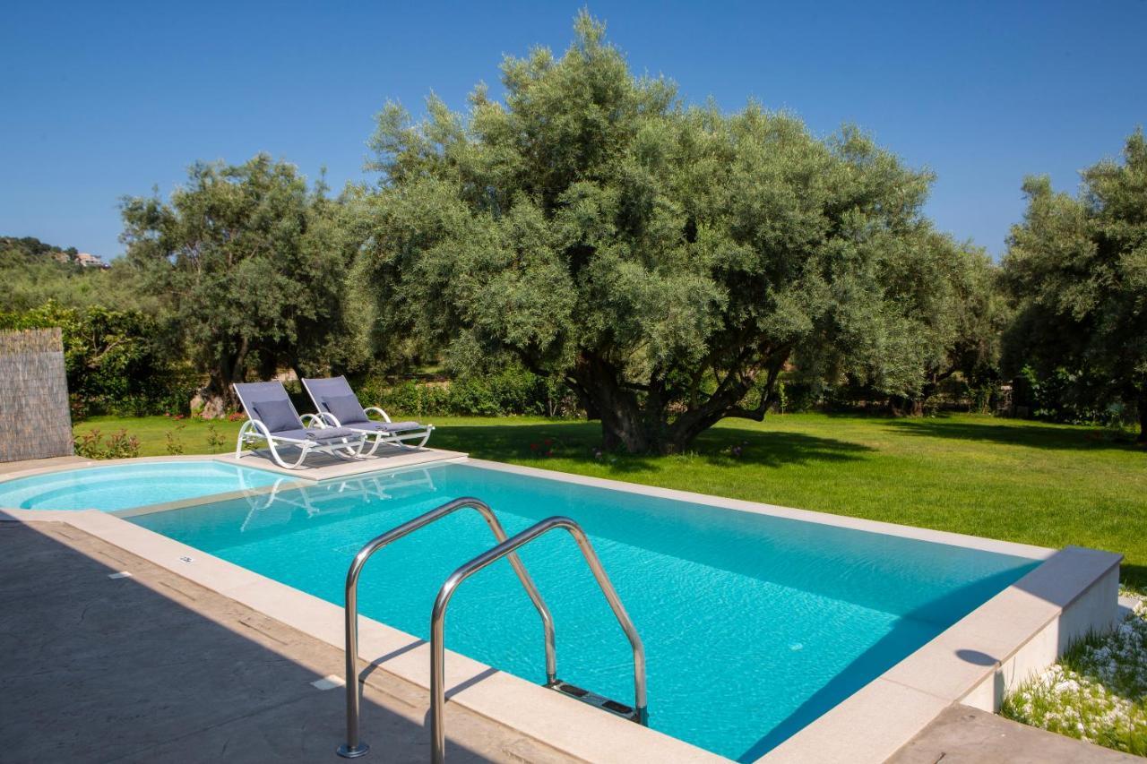 Averto Villas With Private Pool Nidrí Kültér fotó