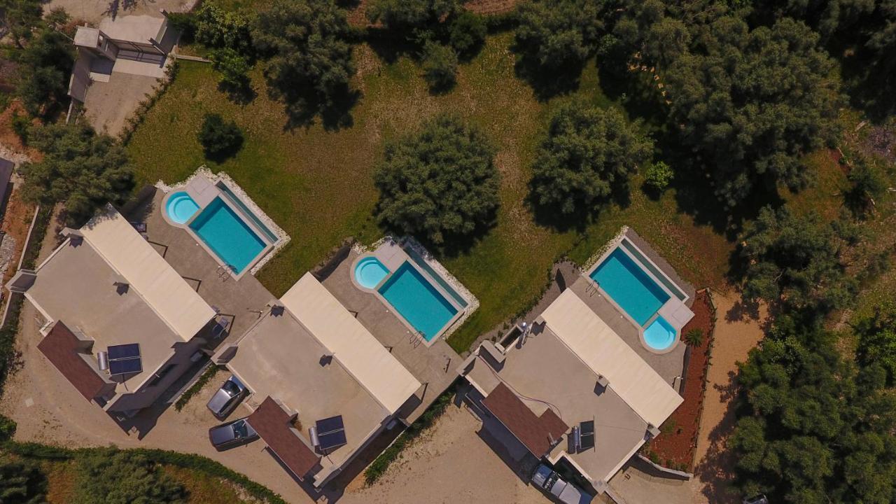 Averto Villas With Private Pool Nidrí Kültér fotó