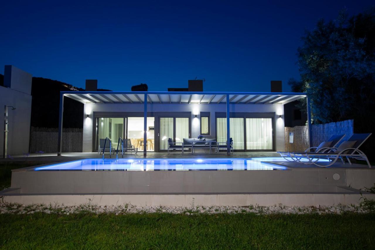 Averto Villas With Private Pool Nidrí Kültér fotó
